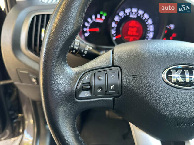 Серый Киа Sportage, объемом двигателя 2 л и пробегом 197 тыс. км за 14599 $, фото 132 на Automoto.ua