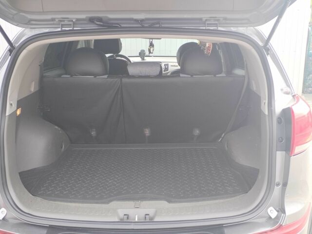 Серый Киа Sportage, объемом двигателя 2.4 л и пробегом 129 тыс. км за 309 $, фото 9 на Automoto.ua