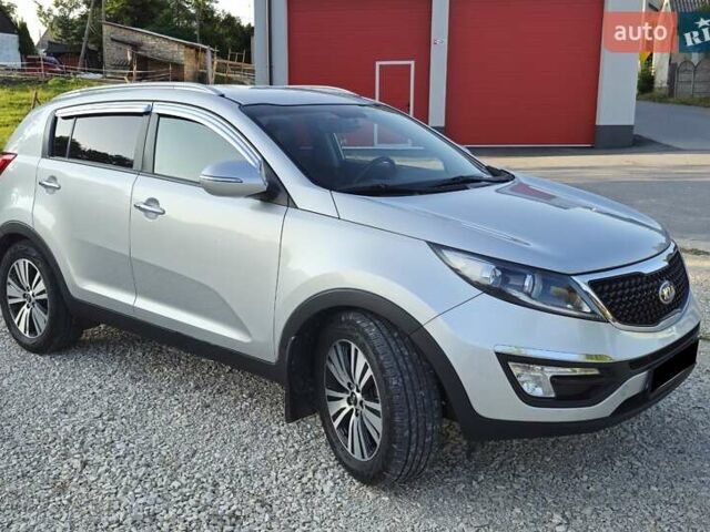 Сірий Кіа Sportage, об'ємом двигуна 2 л та пробігом 208 тис. км за 14800 $, фото 14 на Automoto.ua