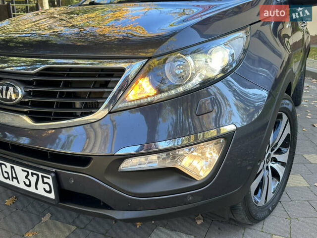Серый Киа Sportage, объемом двигателя 2 л и пробегом 197 тыс. км за 14599 $, фото 27 на Automoto.ua