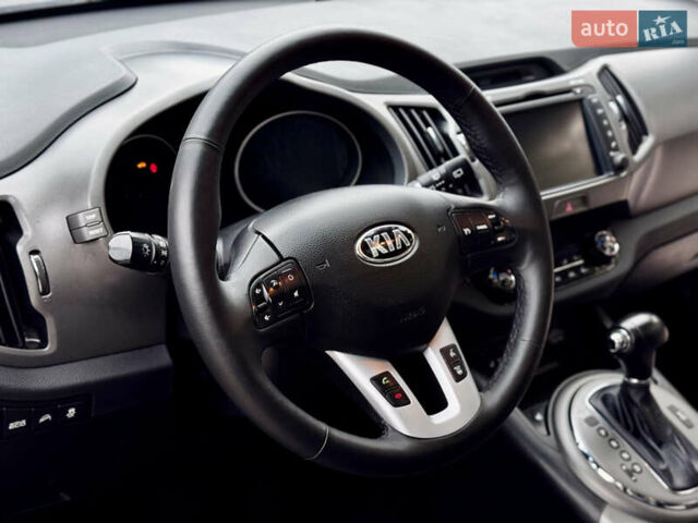 Серый Киа Sportage, объемом двигателя 2 л и пробегом 266 тыс. км за 15600 $, фото 30 на Automoto.ua