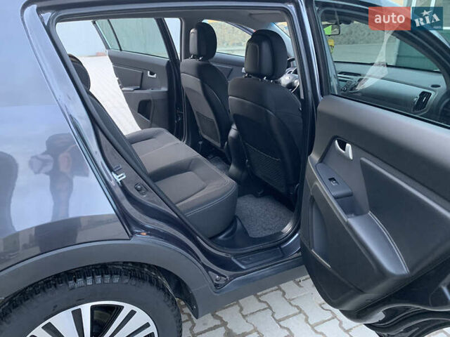 Сірий Кіа Sportage, об'ємом двигуна 1.7 л та пробігом 275 тис. км за 13000 $, фото 10 на Automoto.ua
