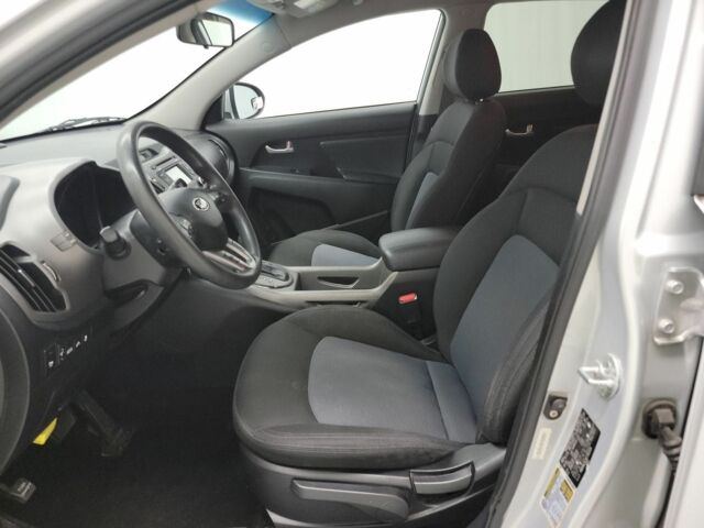 Серый Киа Sportage, объемом двигателя 2 л и пробегом 164 тыс. км за 12500 $, фото 5 на Automoto.ua