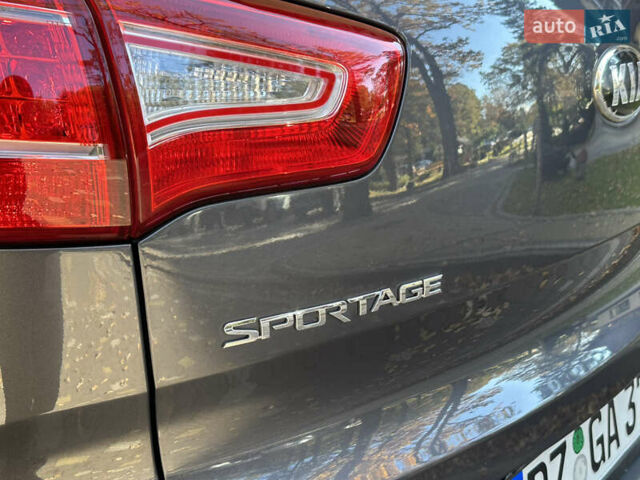 Серый Киа Sportage, объемом двигателя 2 л и пробегом 197 тыс. км за 14599 $, фото 90 на Automoto.ua