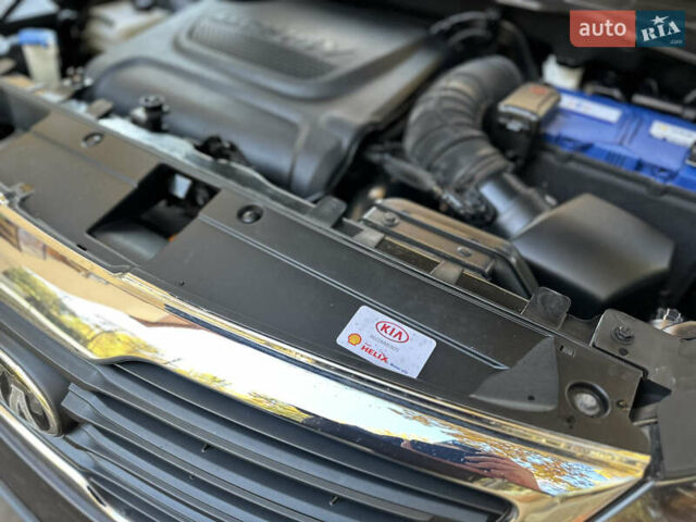 Серый Киа Sportage, объемом двигателя 2 л и пробегом 197 тыс. км за 14599 $, фото 186 на Automoto.ua