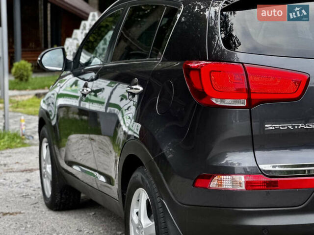 Серый Киа Sportage, объемом двигателя 2 л и пробегом 266 тыс. км за 15600 $, фото 14 на Automoto.ua