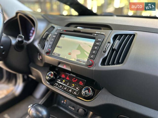 Серый Киа Sportage, объемом двигателя 2 л и пробегом 197 тыс. км за 14599 $, фото 103 на Automoto.ua