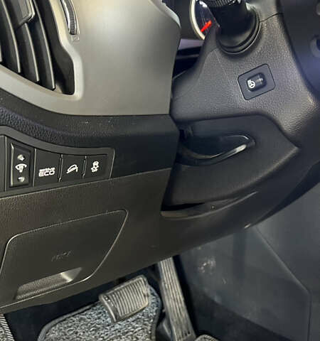 Серый Киа Sportage, объемом двигателя 2 л и пробегом 209 тыс. км за 14700 $, фото 19 на Automoto.ua