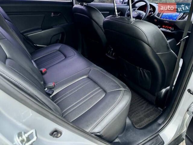 Серый Киа Sportage, объемом двигателя 2 л и пробегом 161 тыс. км за 13999 $, фото 24 на Automoto.ua