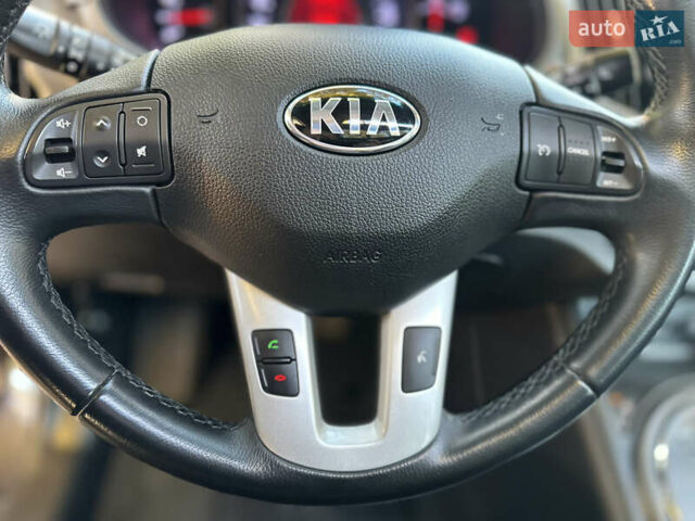 Серый Киа Sportage, объемом двигателя 2 л и пробегом 197 тыс. км за 14599 $, фото 133 на Automoto.ua