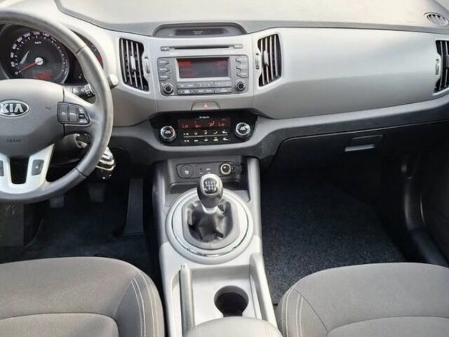 Серый Киа Sportage, объемом двигателя 1.6 л и пробегом 221 тыс. км за 4100 $, фото 6 на Automoto.ua