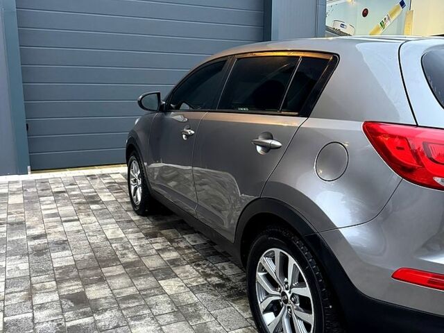 Серый Киа Sportage, объемом двигателя 2.4 л и пробегом 162 тыс. км за 12800 $, фото 6 на Automoto.ua