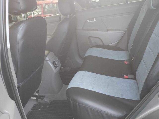 Серый Киа Sportage, объемом двигателя 2.4 л и пробегом 129 тыс. км за 309 $, фото 2 на Automoto.ua