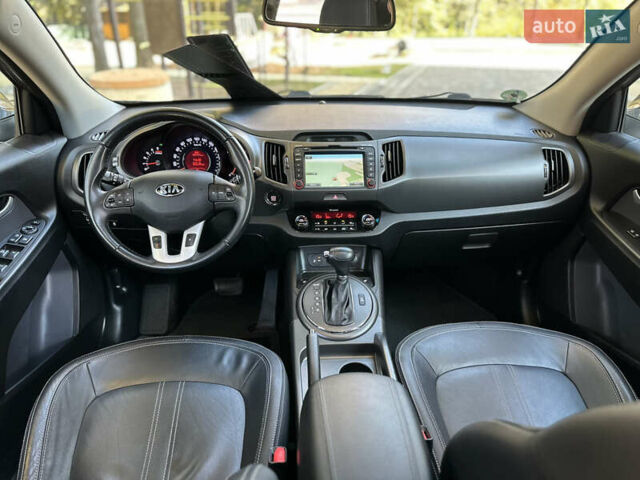 Серый Киа Sportage, объемом двигателя 2 л и пробегом 197 тыс. км за 14599 $, фото 159 на Automoto.ua