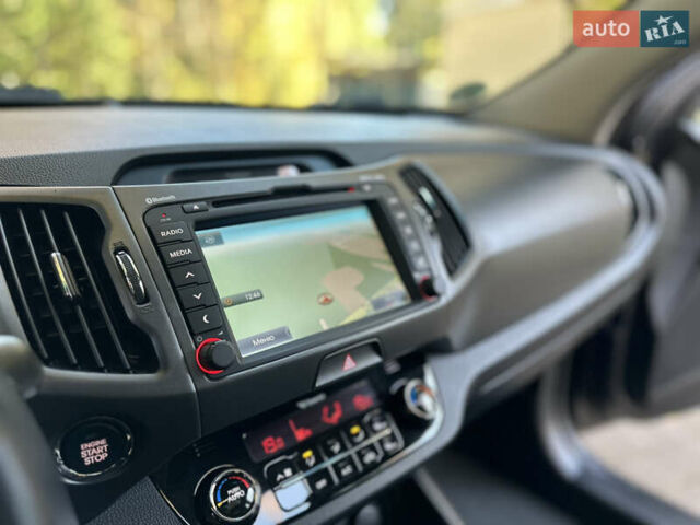 Серый Киа Sportage, объемом двигателя 2 л и пробегом 197 тыс. км за 14599 $, фото 125 на Automoto.ua