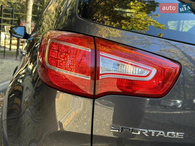 Серый Киа Sportage, объемом двигателя 2 л и пробегом 197 тыс. км за 14599 $, фото 93 на Automoto.ua