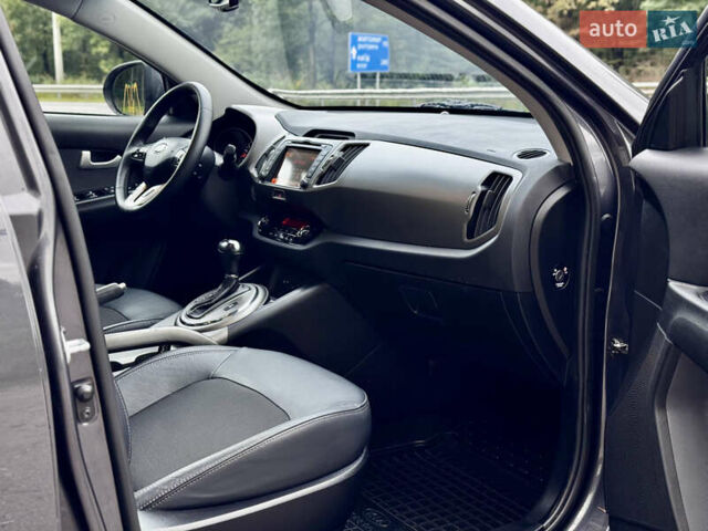 Серый Киа Sportage, объемом двигателя 2 л и пробегом 266 тыс. км за 15600 $, фото 38 на Automoto.ua