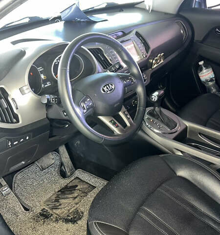 Серый Киа Sportage, объемом двигателя 2 л и пробегом 209 тыс. км за 14700 $, фото 13 на Automoto.ua