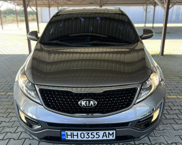 Серый Киа Sportage, объемом двигателя 2 л и пробегом 209 тыс. км за 14700 $, фото 1 на Automoto.ua