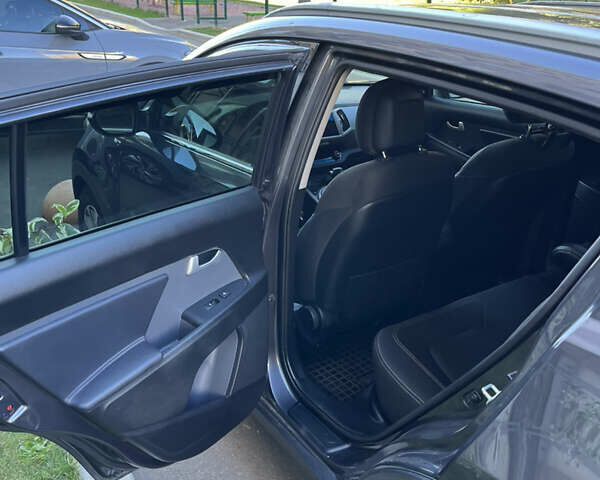 Серый Киа Sportage, объемом двигателя 2 л и пробегом 190 тыс. км за 15500 $, фото 8 на Automoto.ua