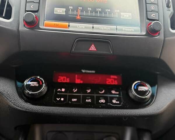 Серый Киа Sportage, объемом двигателя 1.6 л и пробегом 110 тыс. км за 11999 $, фото 39 на Automoto.ua