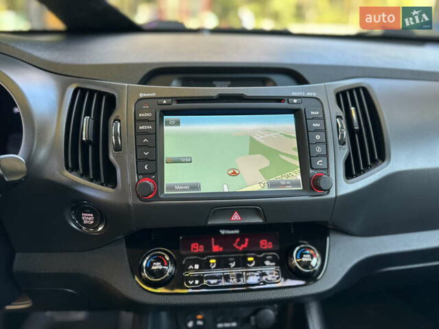 Серый Киа Sportage, объемом двигателя 2 л и пробегом 197 тыс. км за 14599 $, фото 127 на Automoto.ua