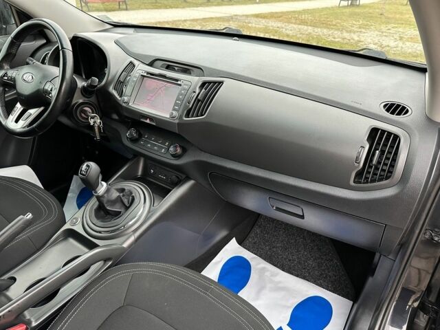 Серый Киа Sportage, объемом двигателя 1.6 л и пробегом 97 тыс. км за 8100 $, фото 16 на Automoto.ua