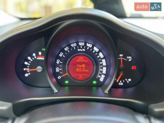 Серый Киа Sportage, объемом двигателя 2 л и пробегом 197 тыс. км за 14599 $, фото 129 на Automoto.ua