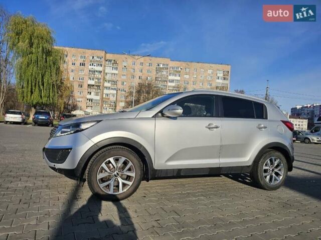 Серый Киа Sportage, объемом двигателя 2.36 л и пробегом 140 тыс. км за 12000 $, фото 1 на Automoto.ua