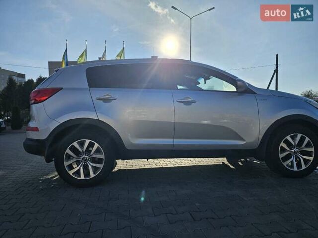 Серый Киа Sportage, объемом двигателя 2.36 л и пробегом 140 тыс. км за 12000 $, фото 5 на Automoto.ua