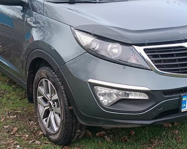 Серый Киа Sportage, объемом двигателя 2.36 л и пробегом 210 тыс. км за 13200 $, фото 2 на Automoto.ua