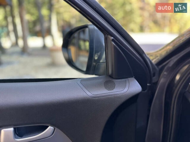 Серый Киа Sportage, объемом двигателя 2 л и пробегом 197 тыс. км за 14599 $, фото 143 на Automoto.ua