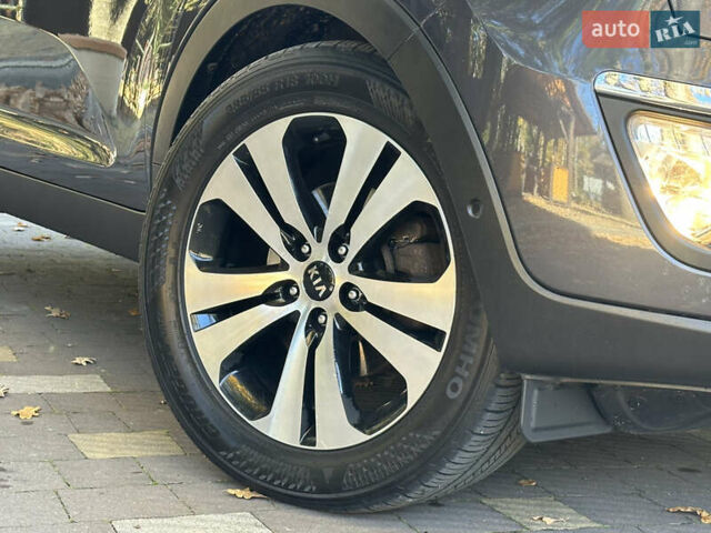 Серый Киа Sportage, объемом двигателя 2 л и пробегом 197 тыс. км за 14599 $, фото 45 на Automoto.ua