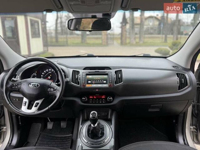 Серый Киа Sportage, объемом двигателя 1.6 л и пробегом 110 тыс. км за 11999 $, фото 36 на Automoto.ua