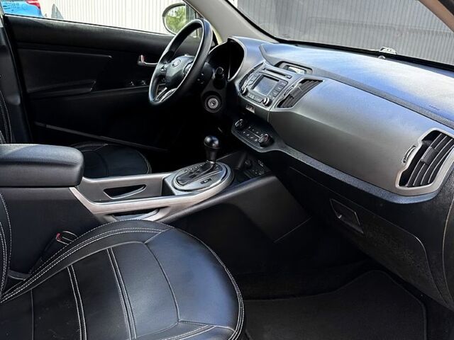 Серый Киа Sportage, объемом двигателя 2.4 л и пробегом 175 тыс. км за 12300 $, фото 4 на Automoto.ua