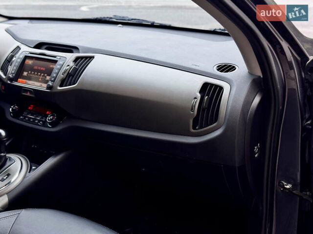 Серый Киа Sportage, объемом двигателя 2 л и пробегом 266 тыс. км за 15600 $, фото 40 на Automoto.ua