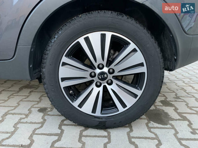 Сірий Кіа Sportage, об'ємом двигуна 1.7 л та пробігом 275 тис. км за 13000 $, фото 18 на Automoto.ua