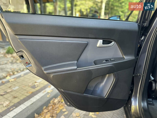 Серый Киа Sportage, объемом двигателя 2 л и пробегом 197 тыс. км за 14599 $, фото 151 на Automoto.ua