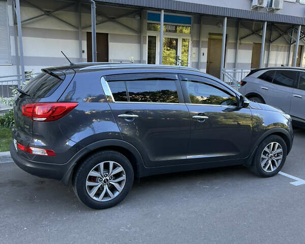 Серый Киа Sportage, объемом двигателя 2 л и пробегом 190 тыс. км за 15500 $, фото 3 на Automoto.ua