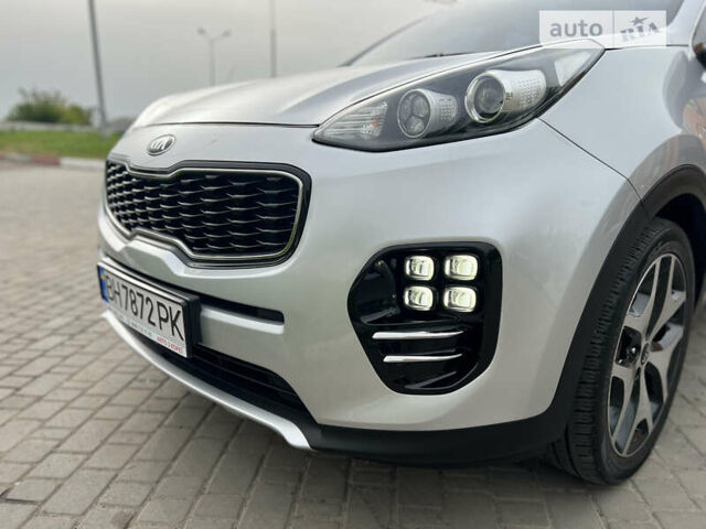 Сірий Кіа Sportage, об'ємом двигуна 2 л та пробігом 180 тис. км за 18700 $, фото 9 на Automoto.ua