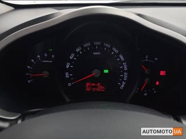 Серый Киа Sportage, объемом двигателя 2 л и пробегом 221 тыс. км за 4450 $, фото 4 на Automoto.ua