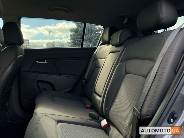 Сірий Кіа Sportage, об'ємом двигуна 2.4 л та пробігом 147 тис. км за 14700 $, фото 9 на Automoto.ua