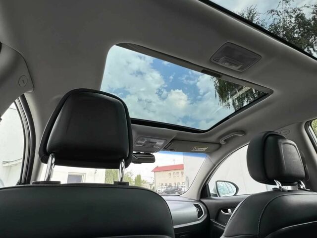 Серый Киа Sportage, объемом двигателя 1.7 л и пробегом 75 тыс. км за 5500 $, фото 13 на Automoto.ua