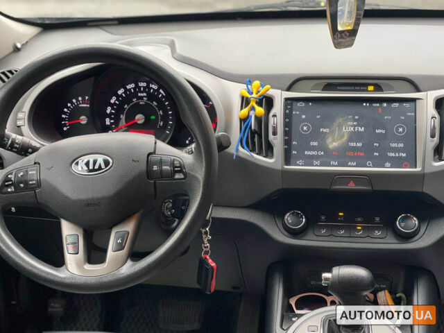 Сірий Кіа Sportage, об'ємом двигуна 2.4 л та пробігом 137 тис. км за 13600 $, фото 8 на Automoto.ua