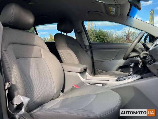 Сірий Кіа Sportage, об'ємом двигуна 2.4 л та пробігом 147 тис. км за 14700 $, фото 8 на Automoto.ua