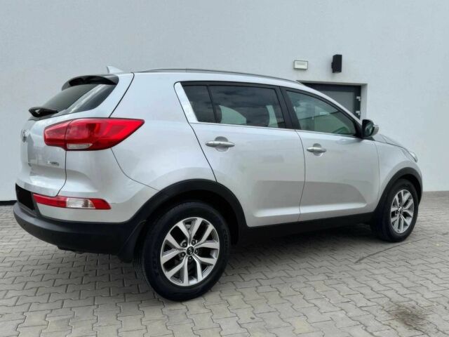 Серый Киа Sportage, объемом двигателя 1.7 л и пробегом 75 тыс. км за 5500 $, фото 5 на Automoto.ua