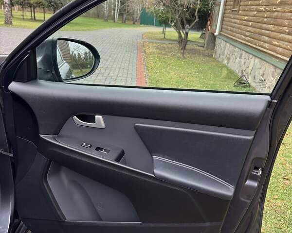 Серый Киа Sportage, объемом двигателя 2 л и пробегом 157 тыс. км за 17200 $, фото 36 на Automoto.ua