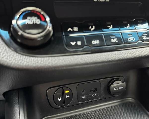 Серый Киа Sportage, объемом двигателя 2 л и пробегом 157 тыс. км за 17200 $, фото 31 на Automoto.ua