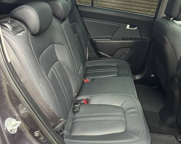 Серый Киа Sportage, объемом двигателя 2 л и пробегом 157 тыс. км за 17200 $, фото 40 на Automoto.ua