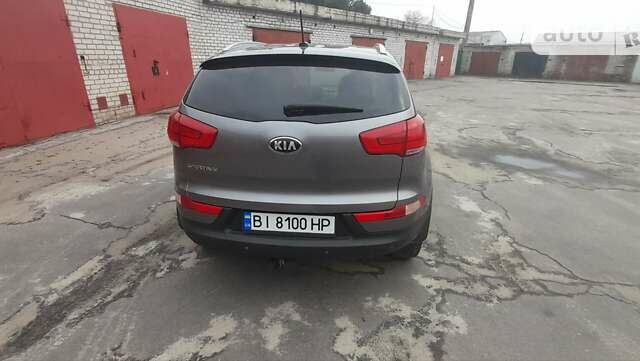 Сірий Кіа Sportage, об'ємом двигуна 2.4 л та пробігом 130 тис. км за 15000 $, фото 7 на Automoto.ua